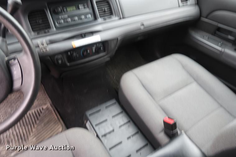 image for item EL9282 2008 Ford Crown Victoria Police Interceptor