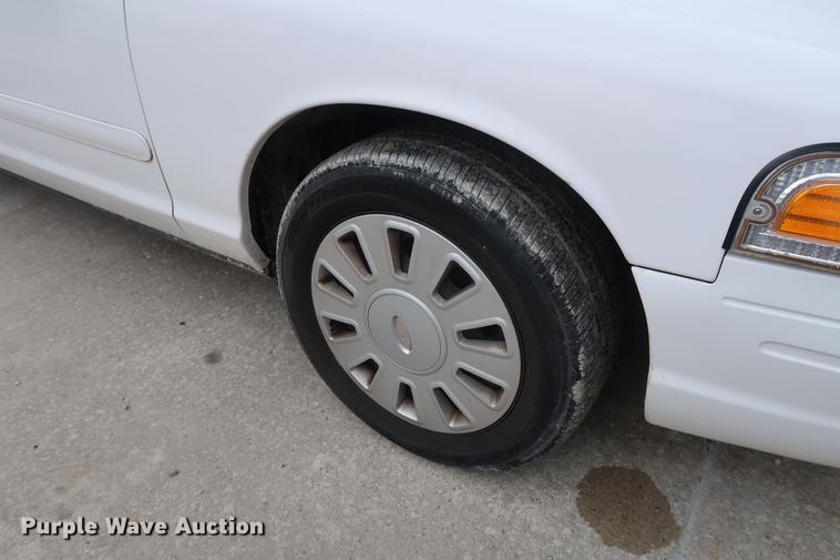 image for item EL9282 2008 Ford Crown Victoria Police Interceptor