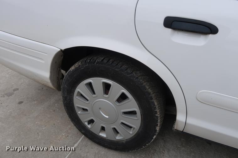 image for item EL9282 2008 Ford Crown Victoria Police Interceptor