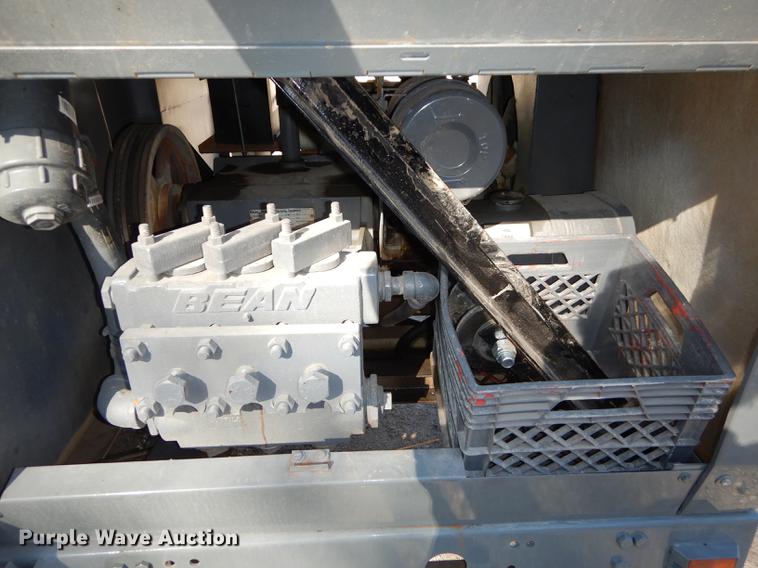 image for item EN9196 1995 FMC 600D sewer jetter