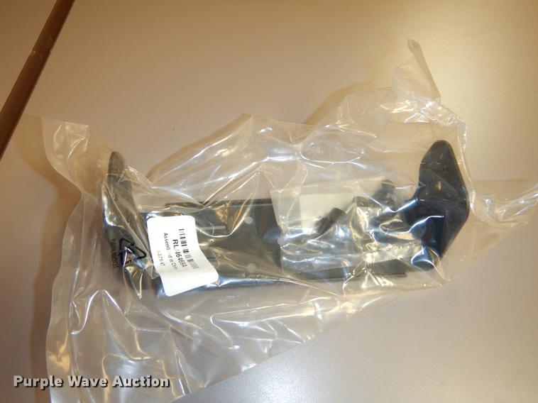 image for item EN9213 (18) Motorola VHF CDM1250 radios