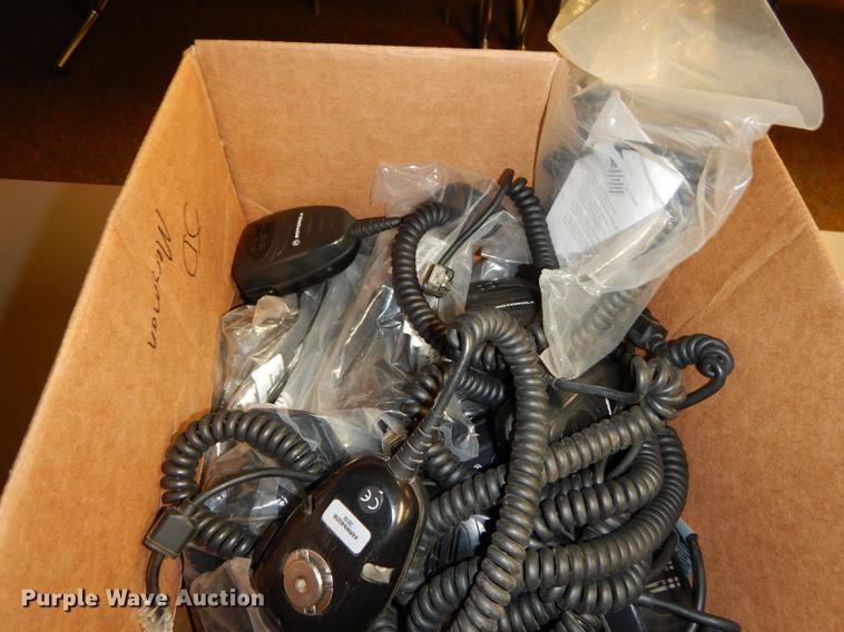 image for item EN9213 (18) Motorola VHF CDM1250 radios