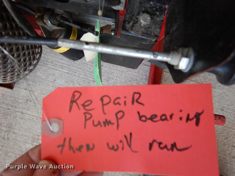 image for item EN9214 (2) Briggs & Stratton Vanguard water pumps