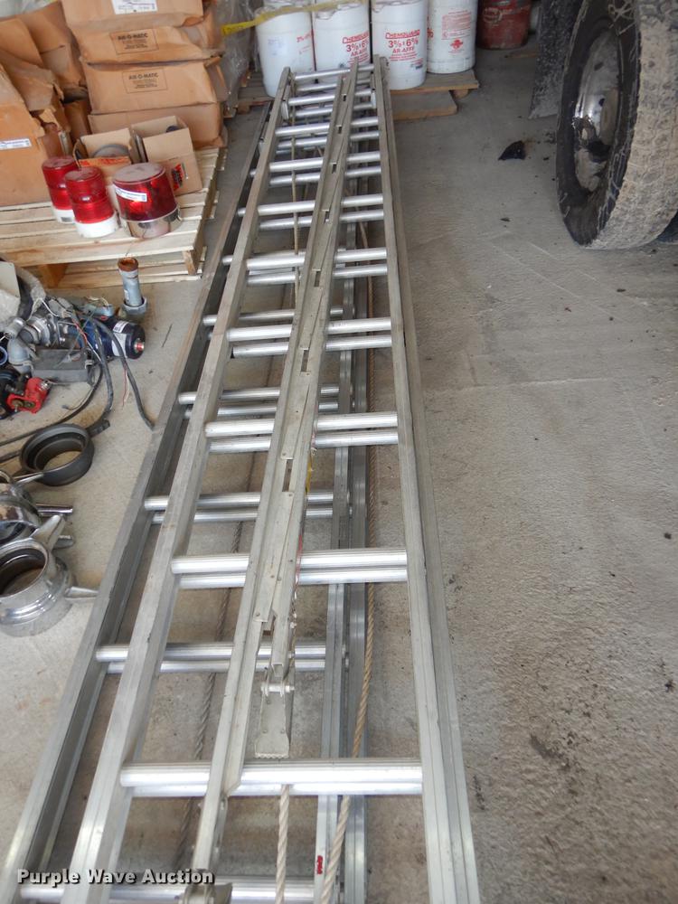 image for item EN9217 (3) ladders