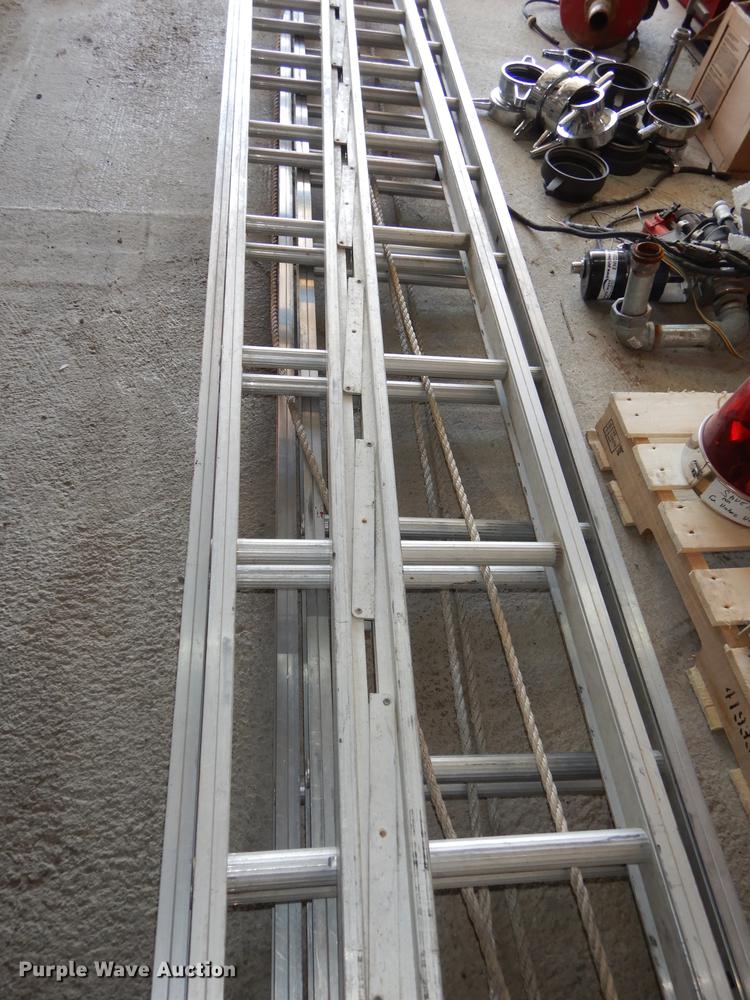 image for item EN9217 (3) ladders