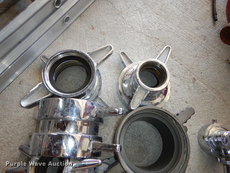 image for item EN9218 Larkin fire hose coupler