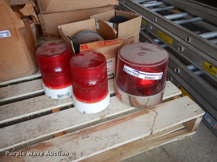 image for item EN9221 (5) strobe lights