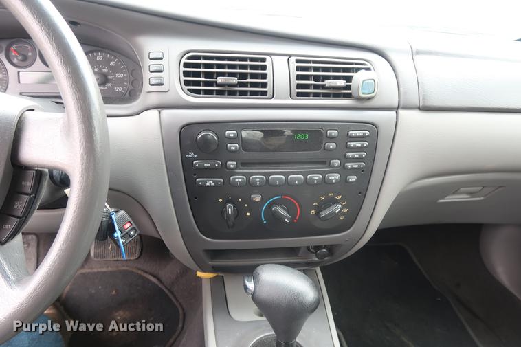 image for item EP9292 2006 Ford Taurus SE