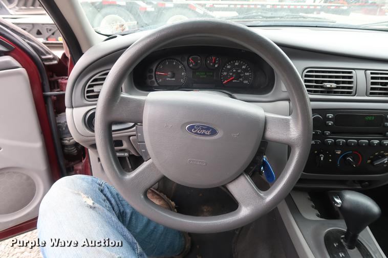 image for item EP9292 2006 Ford Taurus SE