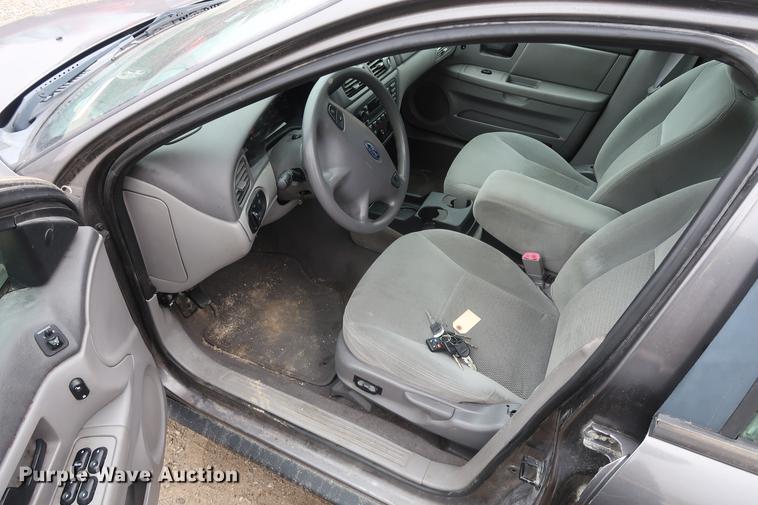 image for item EP9293 2003 Ford Taurus SES