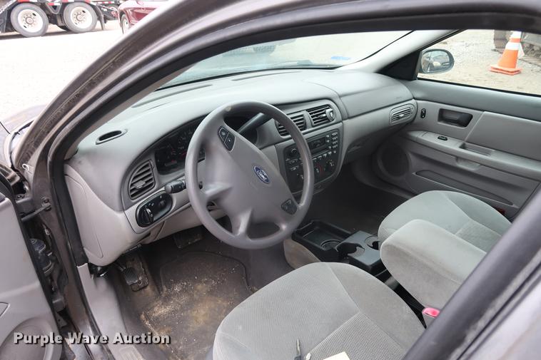 image for item EP9293 2003 Ford Taurus SES