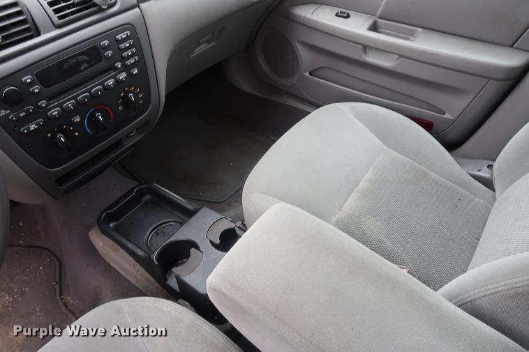 image for item EP9293 2003 Ford Taurus SES