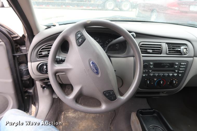 image for item EP9293 2003 Ford Taurus SES