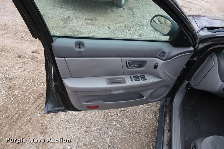 image for item EP9294 2003 Ford Taurus SES