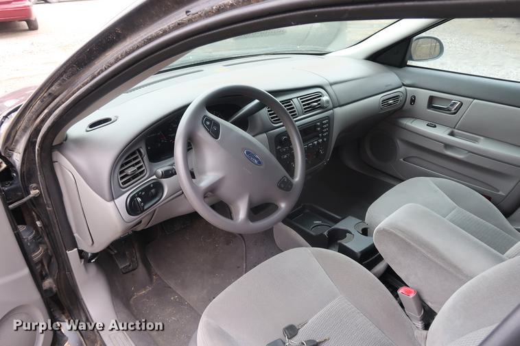 image for item EP9294 2003 Ford Taurus SES