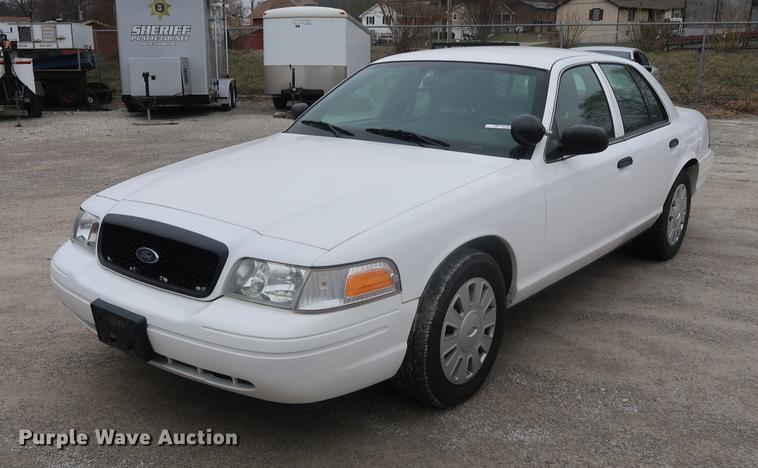 image for item EP9296 2011 Ford Crown Victoria Police Interceptor