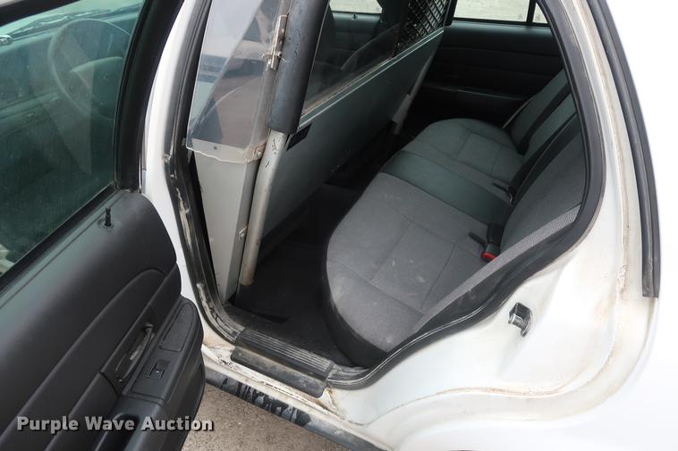 image for item EP9296 2011 Ford Crown Victoria Police Interceptor