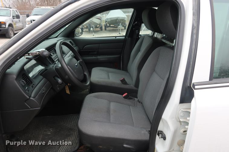 image for item EP9296 2011 Ford Crown Victoria Police Interceptor