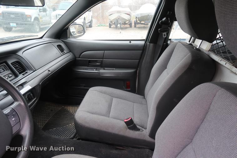 image for item EP9296 2011 Ford Crown Victoria Police Interceptor