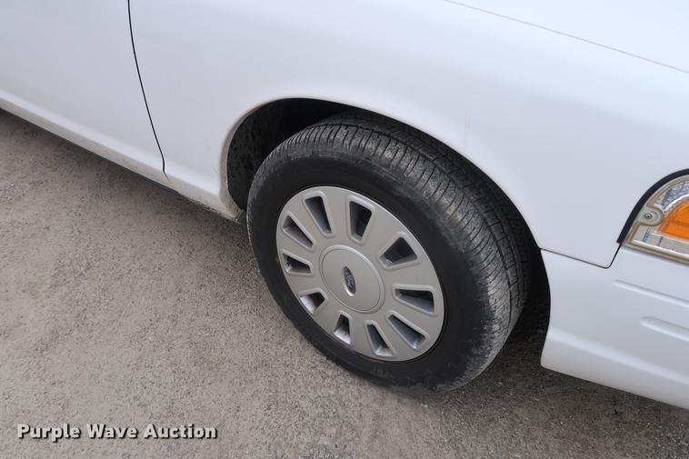 image for item EP9296 2011 Ford Crown Victoria Police Interceptor