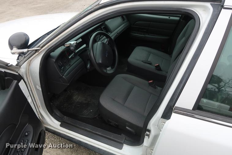 image for item EP9297 2008 Ford Crown Victoria Police Interceptor