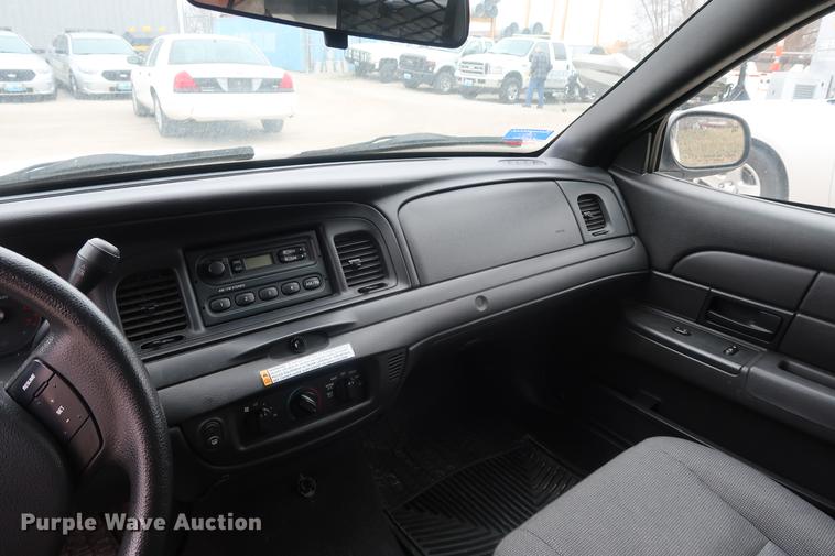 image for item EP9297 2008 Ford Crown Victoria Police Interceptor