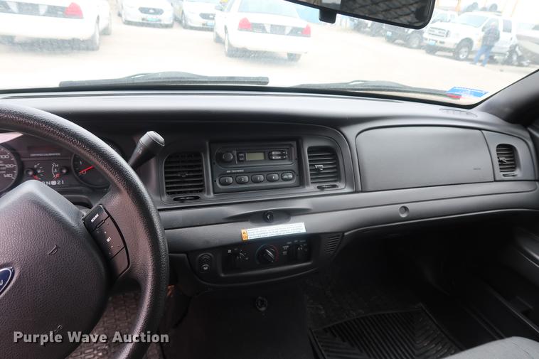 image for item EP9297 2008 Ford Crown Victoria Police Interceptor