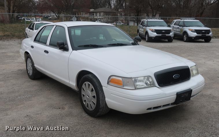 image for item EP9298 2011 Ford Crown Victoria Police Interceptor