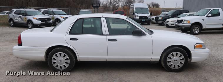image for item EP9298 2011 Ford Crown Victoria Police Interceptor