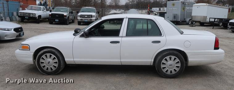 image for item EP9298 2011 Ford Crown Victoria Police Interceptor