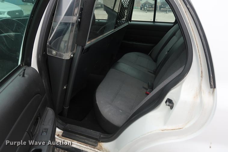 image for item EP9298 2011 Ford Crown Victoria Police Interceptor