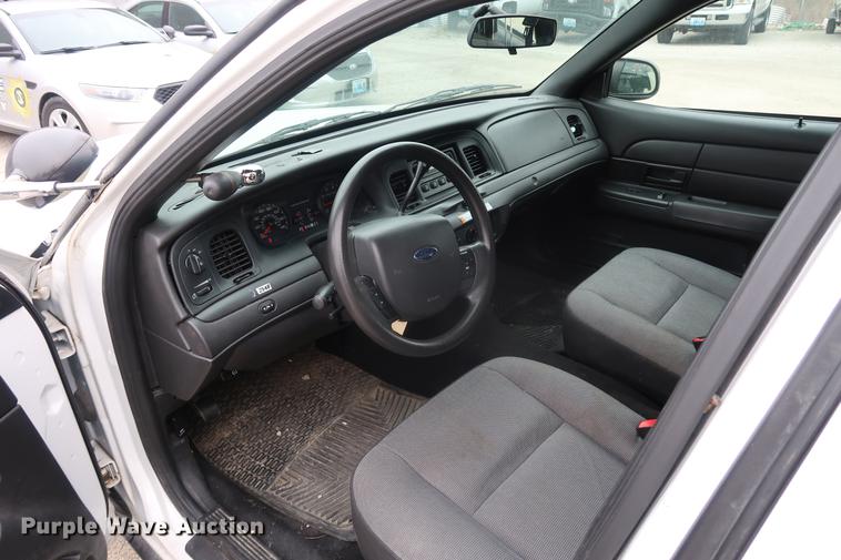 image for item EP9298 2011 Ford Crown Victoria Police Interceptor