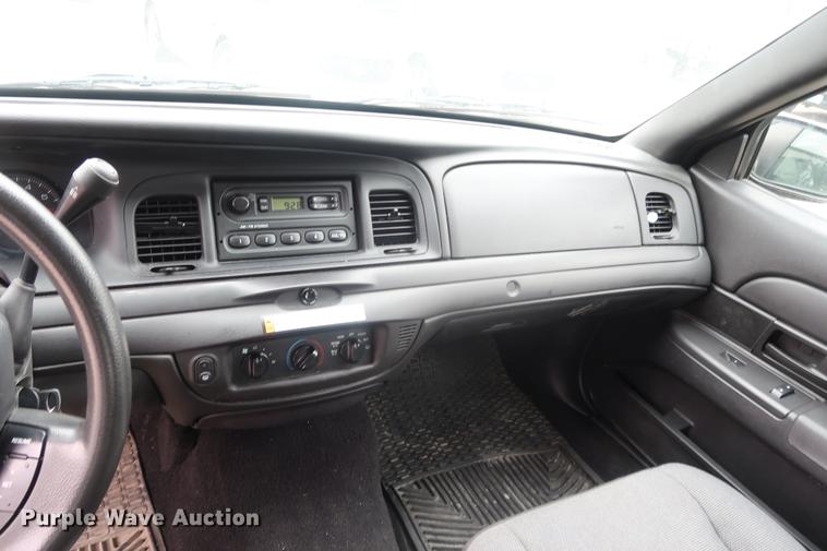 image for item EP9298 2011 Ford Crown Victoria Police Interceptor