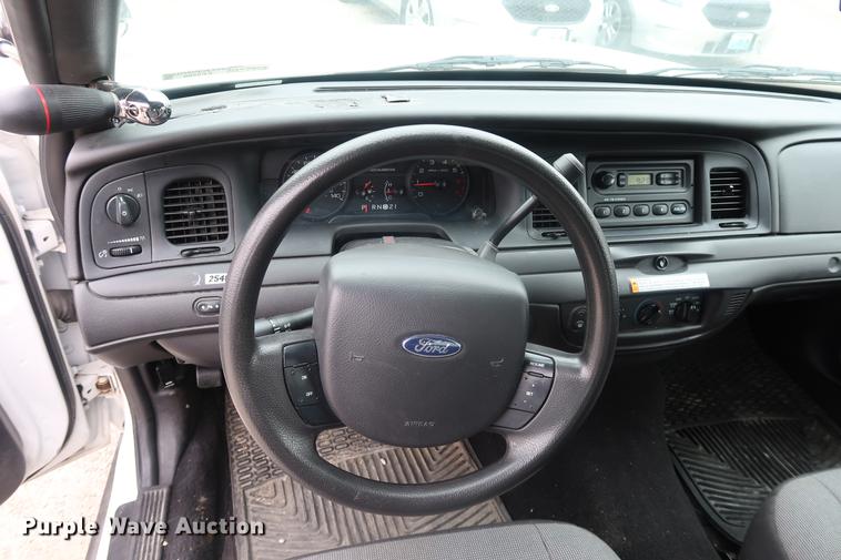 image for item EP9298 2011 Ford Crown Victoria Police Interceptor