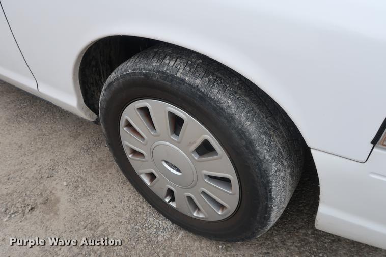 image for item EP9298 2011 Ford Crown Victoria Police Interceptor