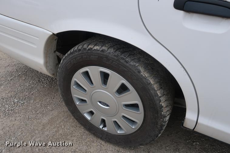 image for item EP9298 2011 Ford Crown Victoria Police Interceptor