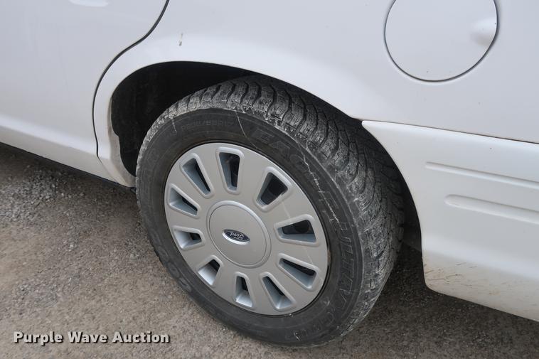 image for item EP9298 2011 Ford Crown Victoria Police Interceptor