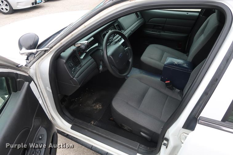 image for item EP9299 2008 Ford Crown Victoria Police Interceptor