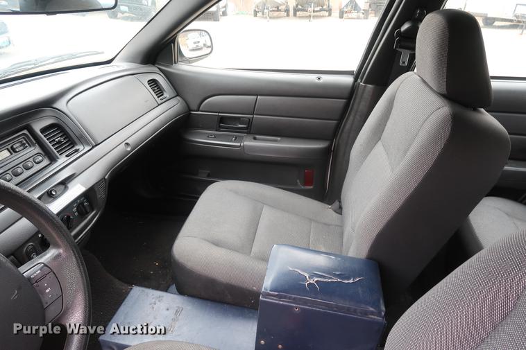 image for item EP9299 2008 Ford Crown Victoria Police Interceptor