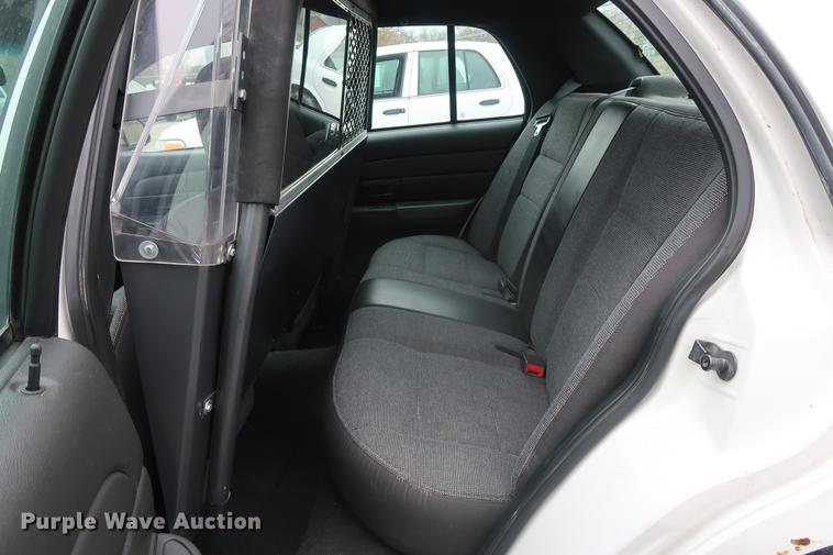 image for item EP9300 2003 Ford Crown Victoria Police Interceptor