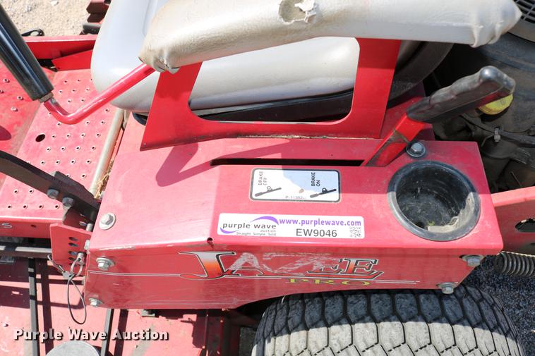 image for item EW9046 Country Clipper Jazee Pro SR355 ZTR lawn mower