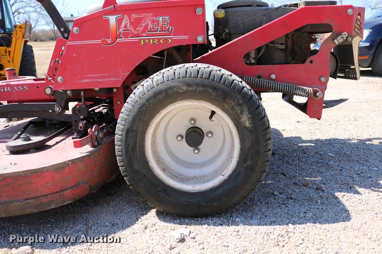 image for item EW9046 Country Clipper Jazee Pro SR355 ZTR lawn mower