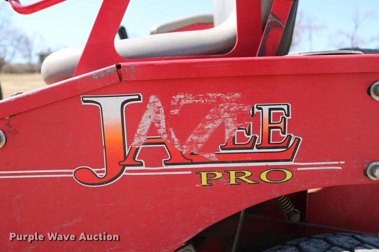 image for item EW9046 Country Clipper Jazee Pro SR355 ZTR lawn mower