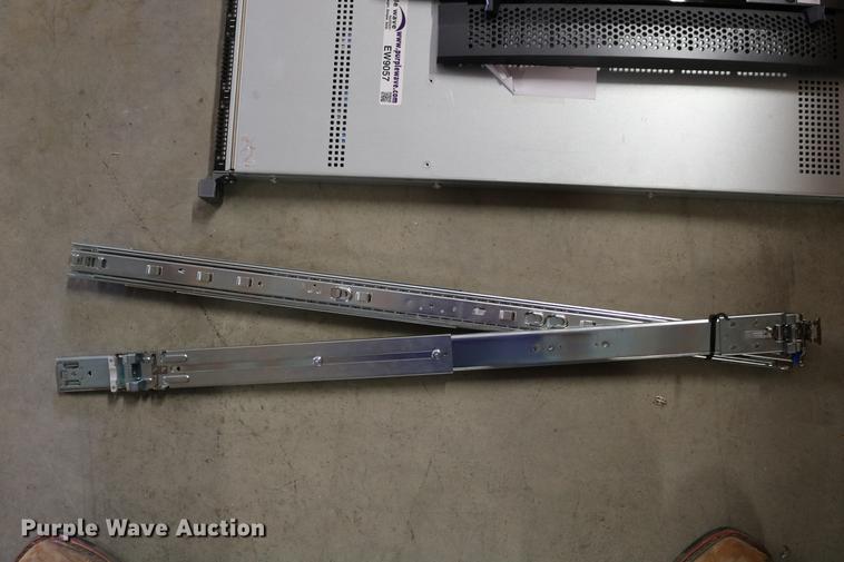 image for item EW9057 Dell PowerEdge R610 server