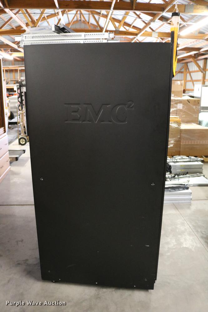 image for item EW9076 EMC VNX5300 server