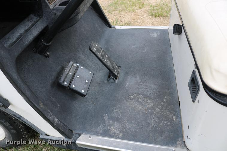 image for item EW9090 1996 EZ GO 17L96 golf cart