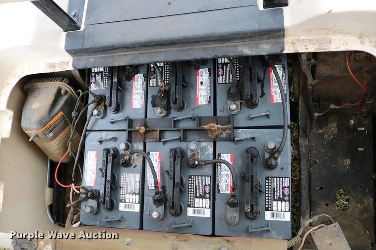 image for item EW9091 2000 EZ GO A300 golf cart