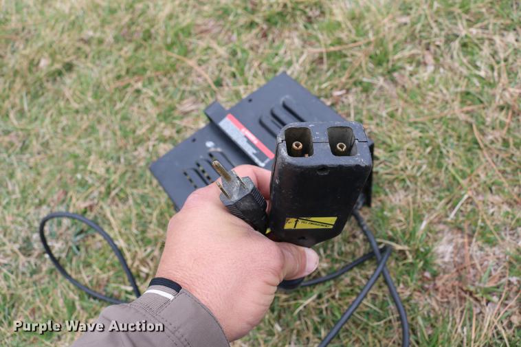 image for item EW9091 2000 EZ GO A300 golf cart