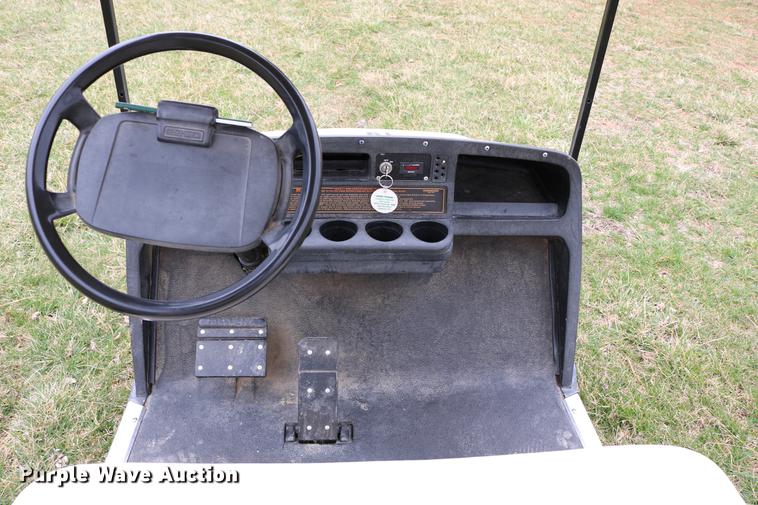image for item EW9092 1997 EZ GO L1397 golf cart