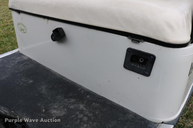 image for item EW9092 1997 EZ GO L1397 golf cart